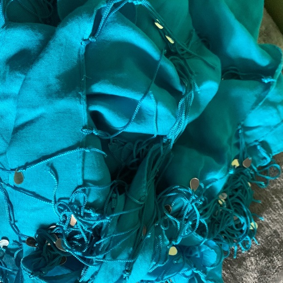 Large Square scarf - Picture 7 of 7